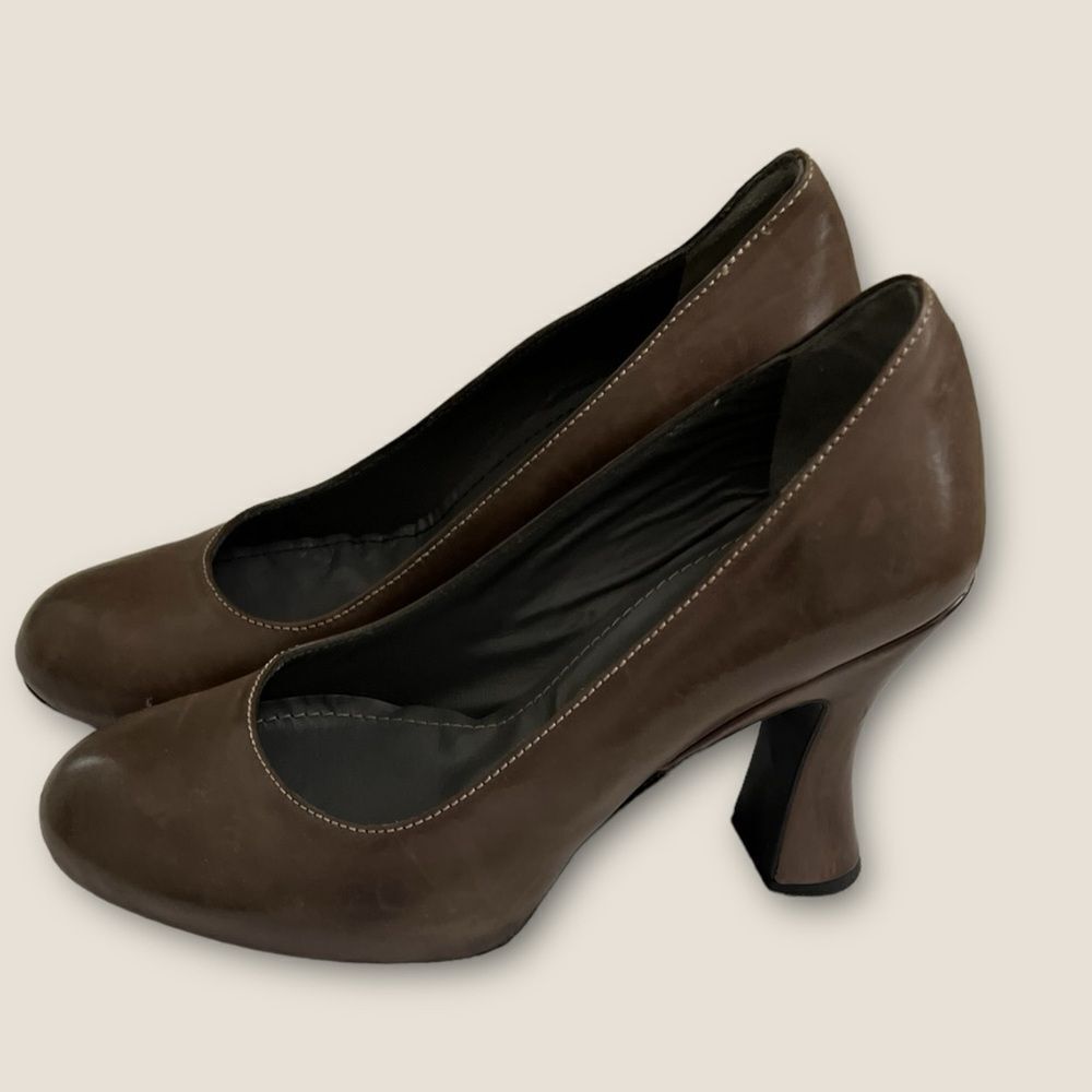 Brown leather shoes size 7 by MARCHEZ VOUS